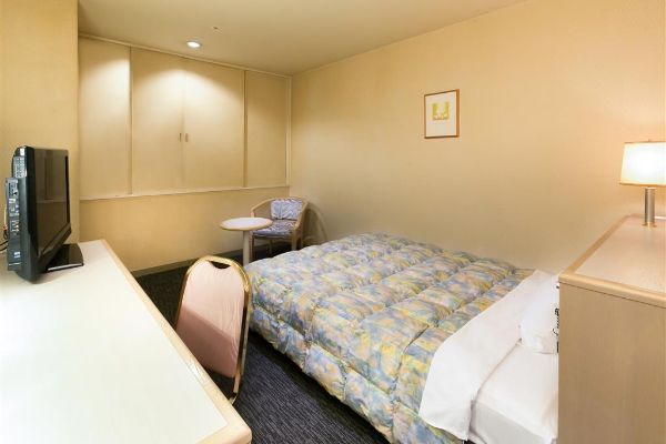 TSUBAMESANJO WASHINGTON HOTEL (Tsubame-shi)